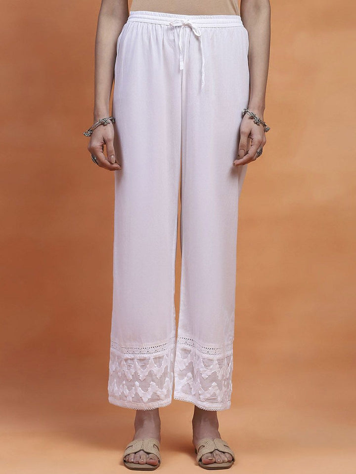 House of Chikankari Women White Cotton Chikankari Embroidered Pant