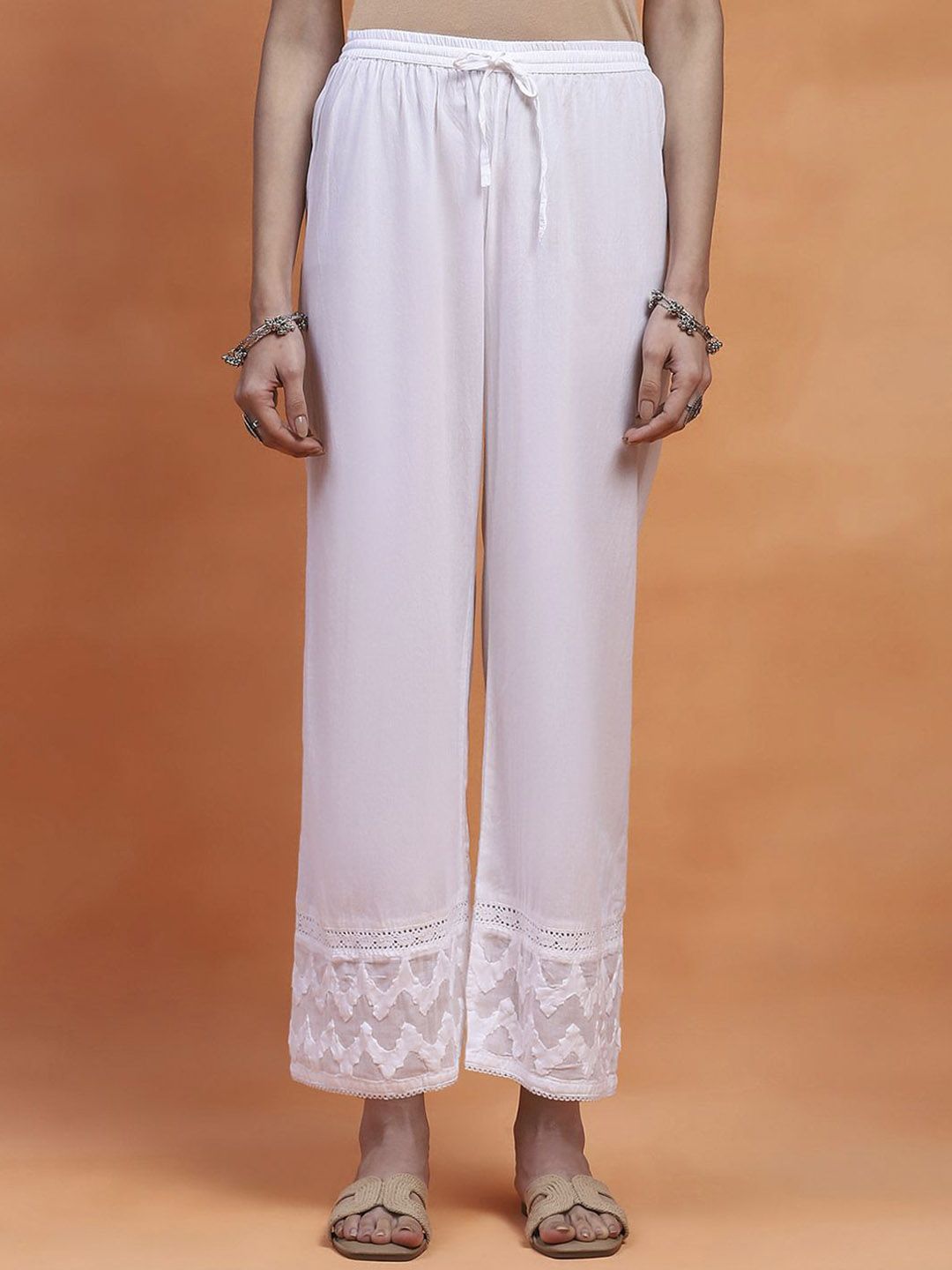 House of Chikankari Women White Cotton Chikankari Embroidered Pant