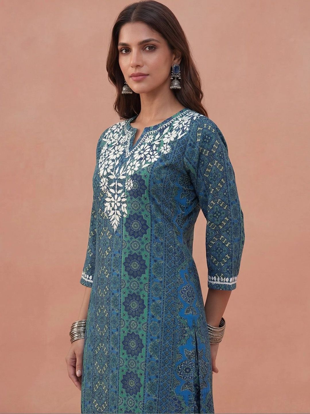 Rumah Chikankari Wanita Biasa Chikankari Silk Crepe Kurta dengan Seluar