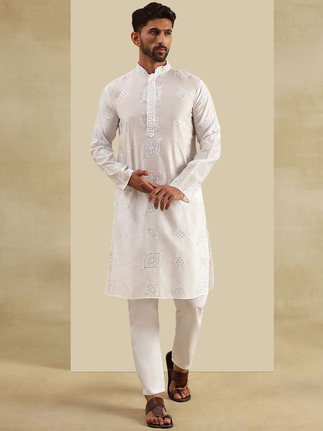 SOJANYA Ethnic Motifs Embroidered Mandarin Collar Mirror Work Kurta With Pyjamas