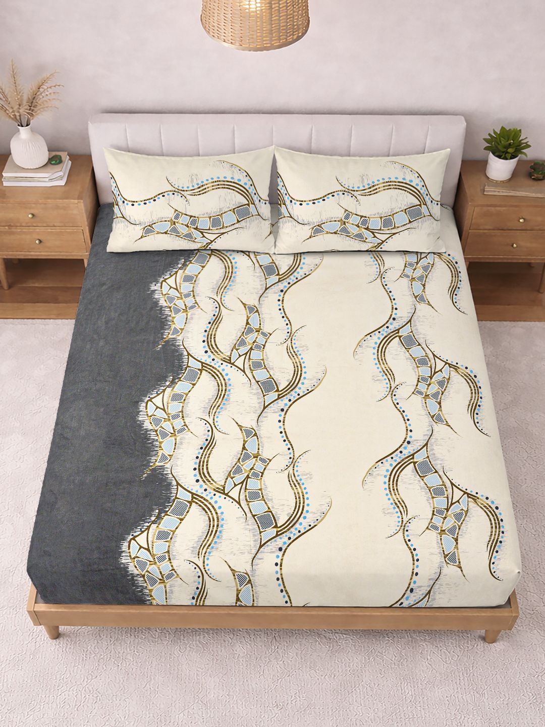 Myntra Elegant Homes Cream-Coloured 300 TC King Double Bedsheet with 2 Pillow Covers