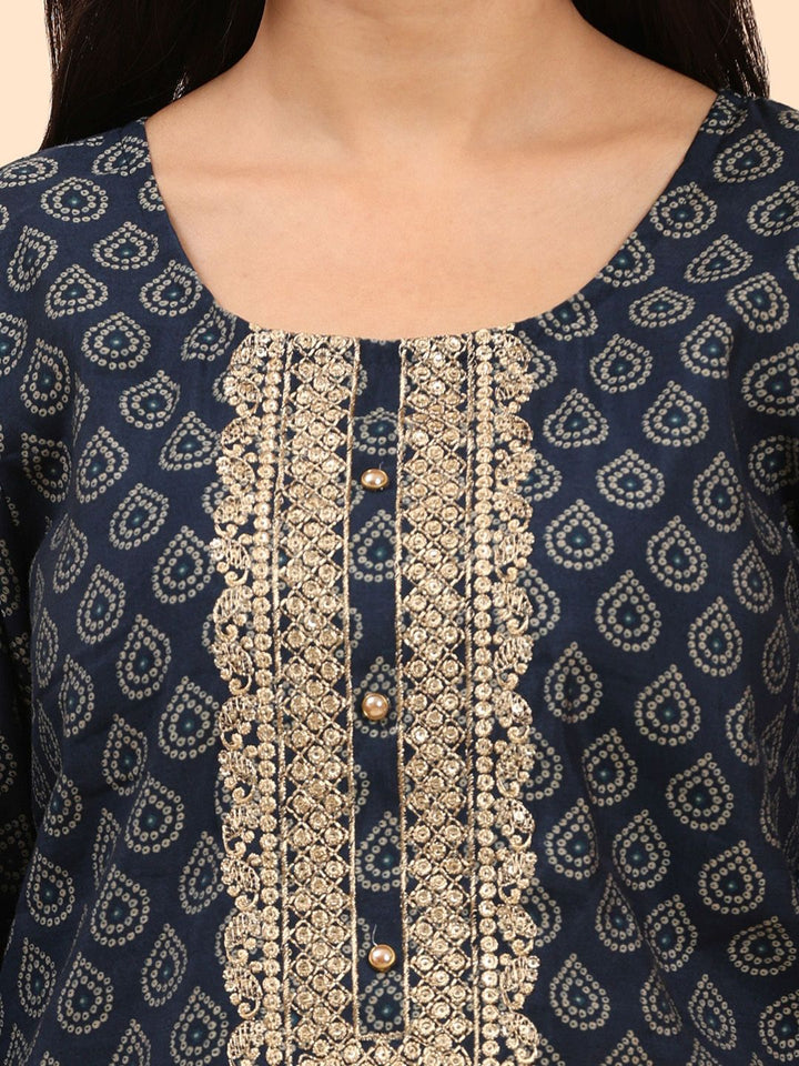 Mamicha Women Floral Printed Regular Pure Cotton Kurta with Trousers & With Dupatta