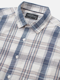 VASTRADO Men Classic Slim Fit Checked Cutaway Collar Cotton Casual Shirt