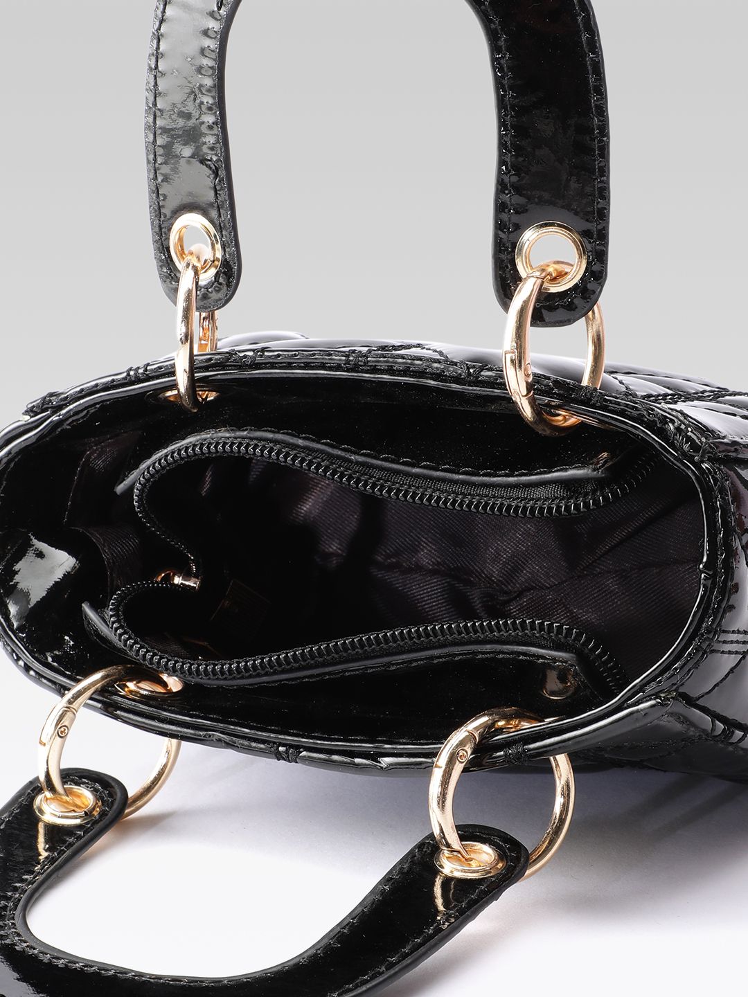 DressBerry Structured Quilted Handheld Bag