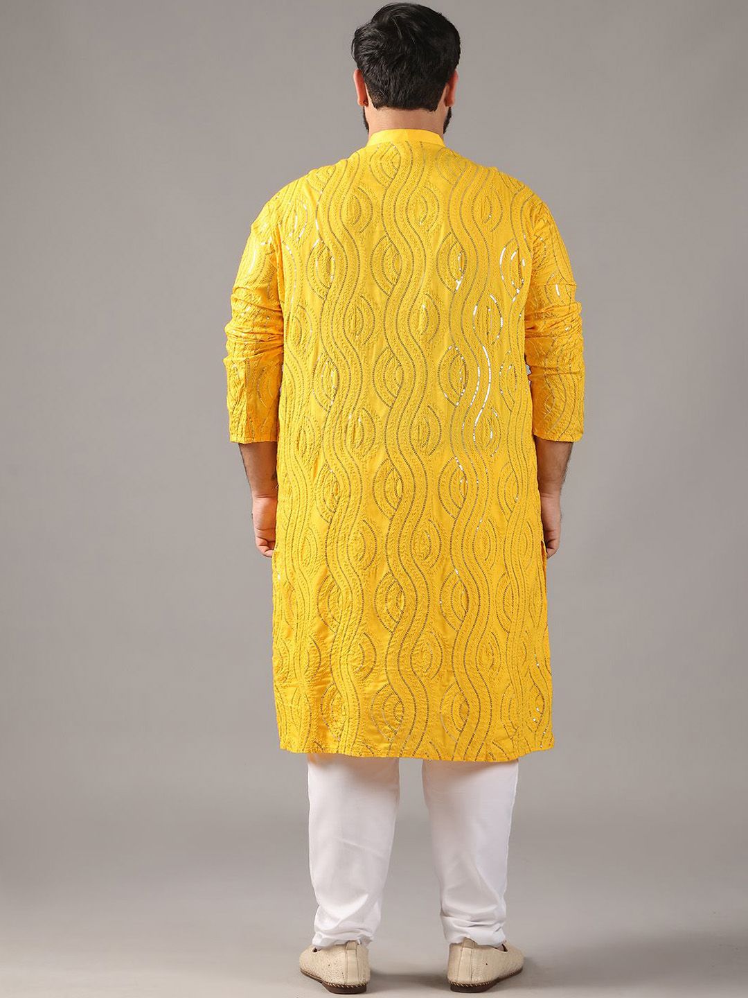 SOJANYA PLUS Plus Size Men Floral Embroidered Sequnnied Pure Cotton Kurta With Pyjamas