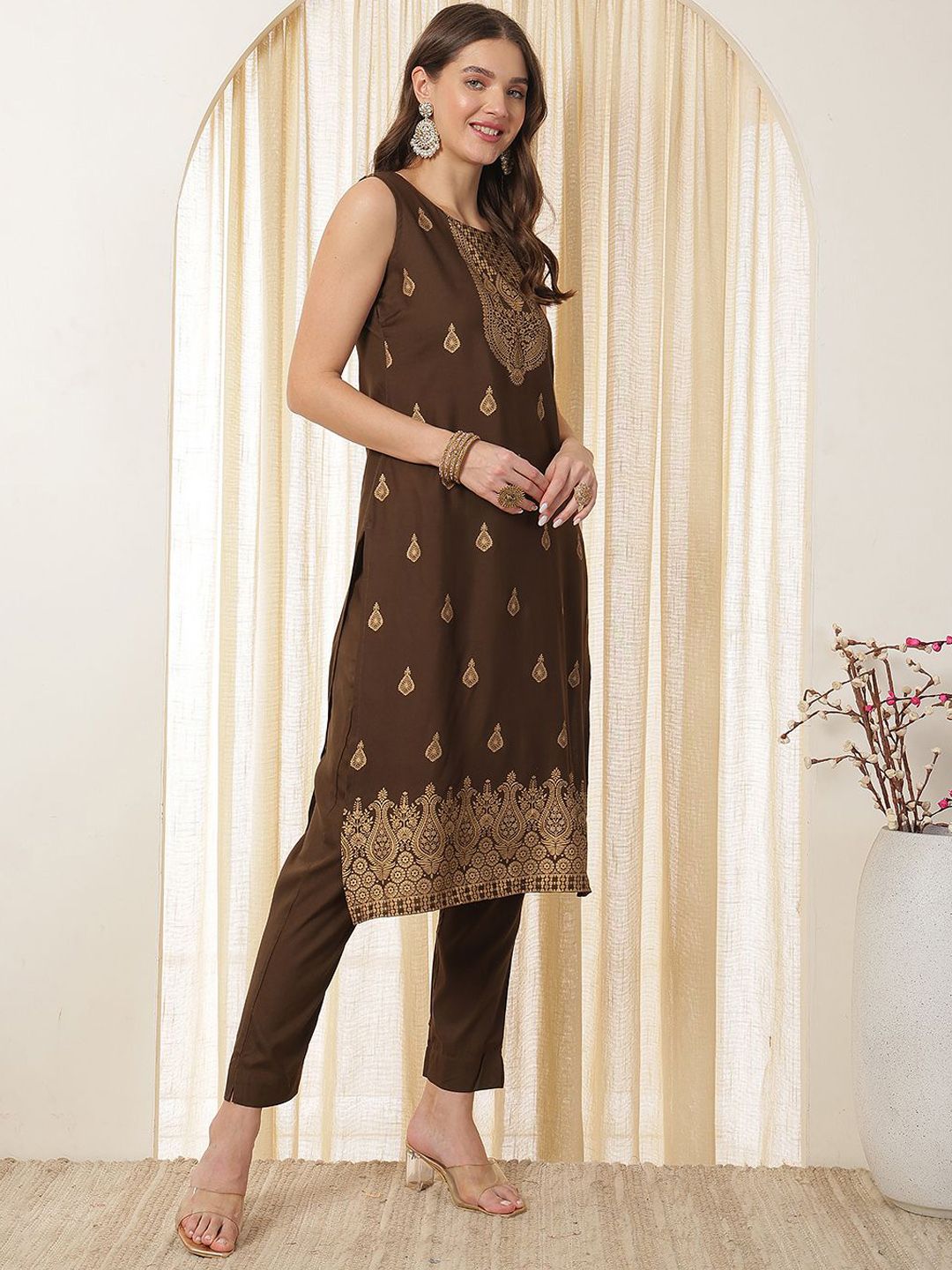 Anouk Women Floral Printed Regular Kurta with Trousers & With Dupatta