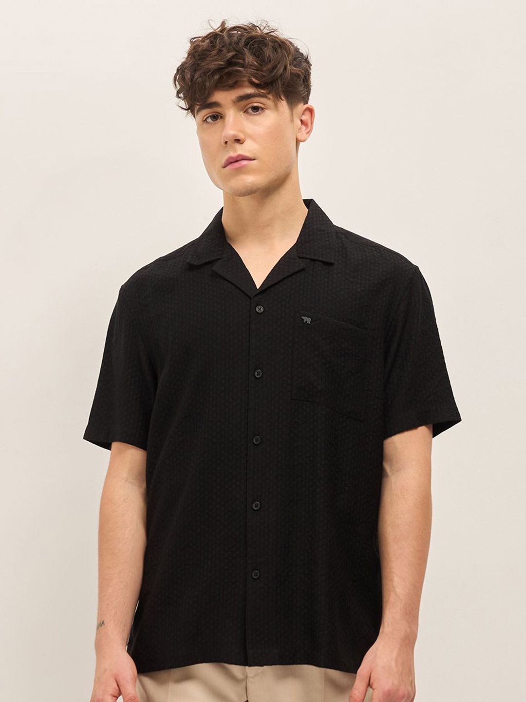 THE BEAR HOUSE Men Cuban Collar Solid Nylon Casual Shirt