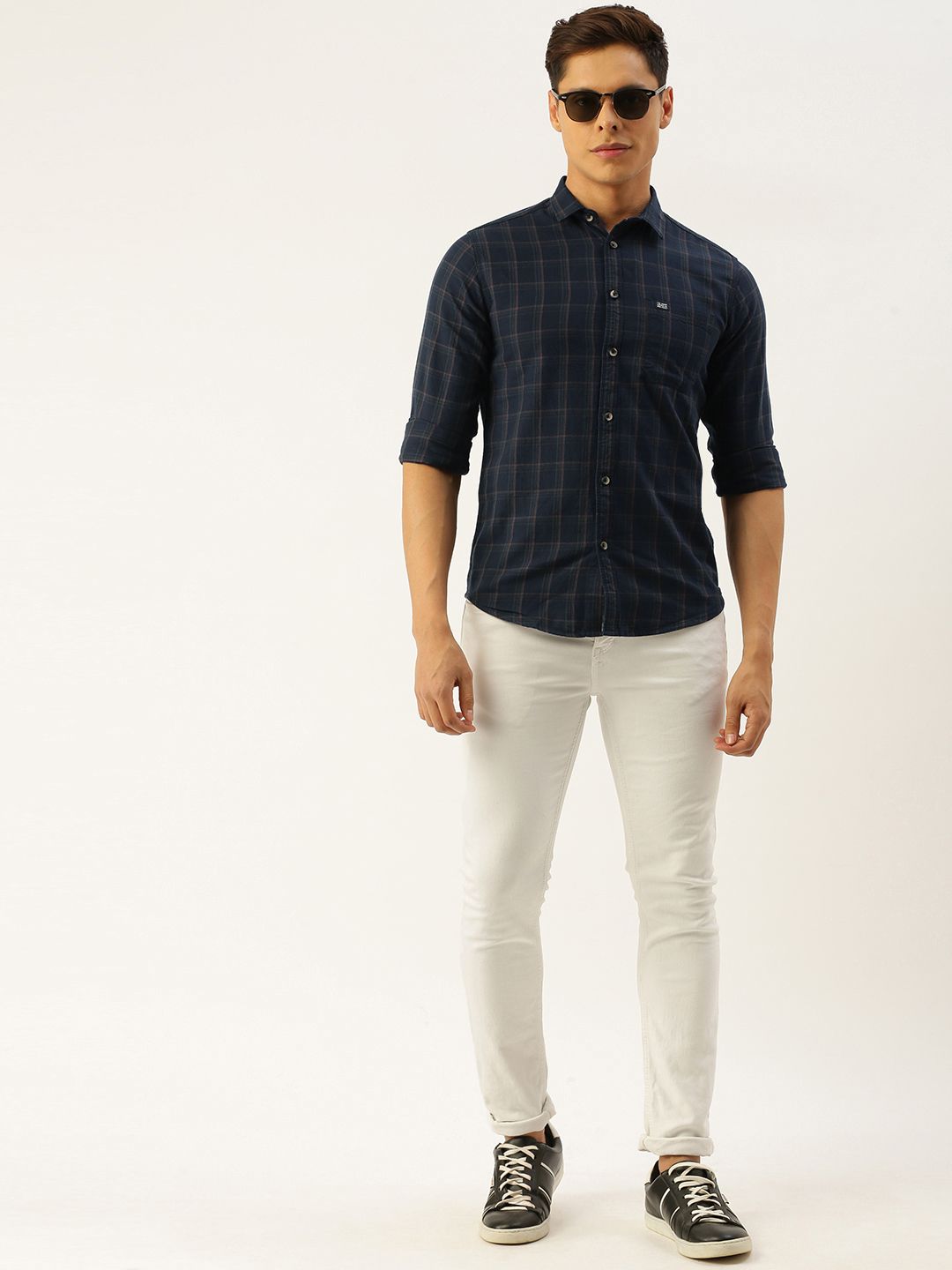 The Indian Garage Co Men Navy Blue & Brown Slim Fit Checked Casual Shirt