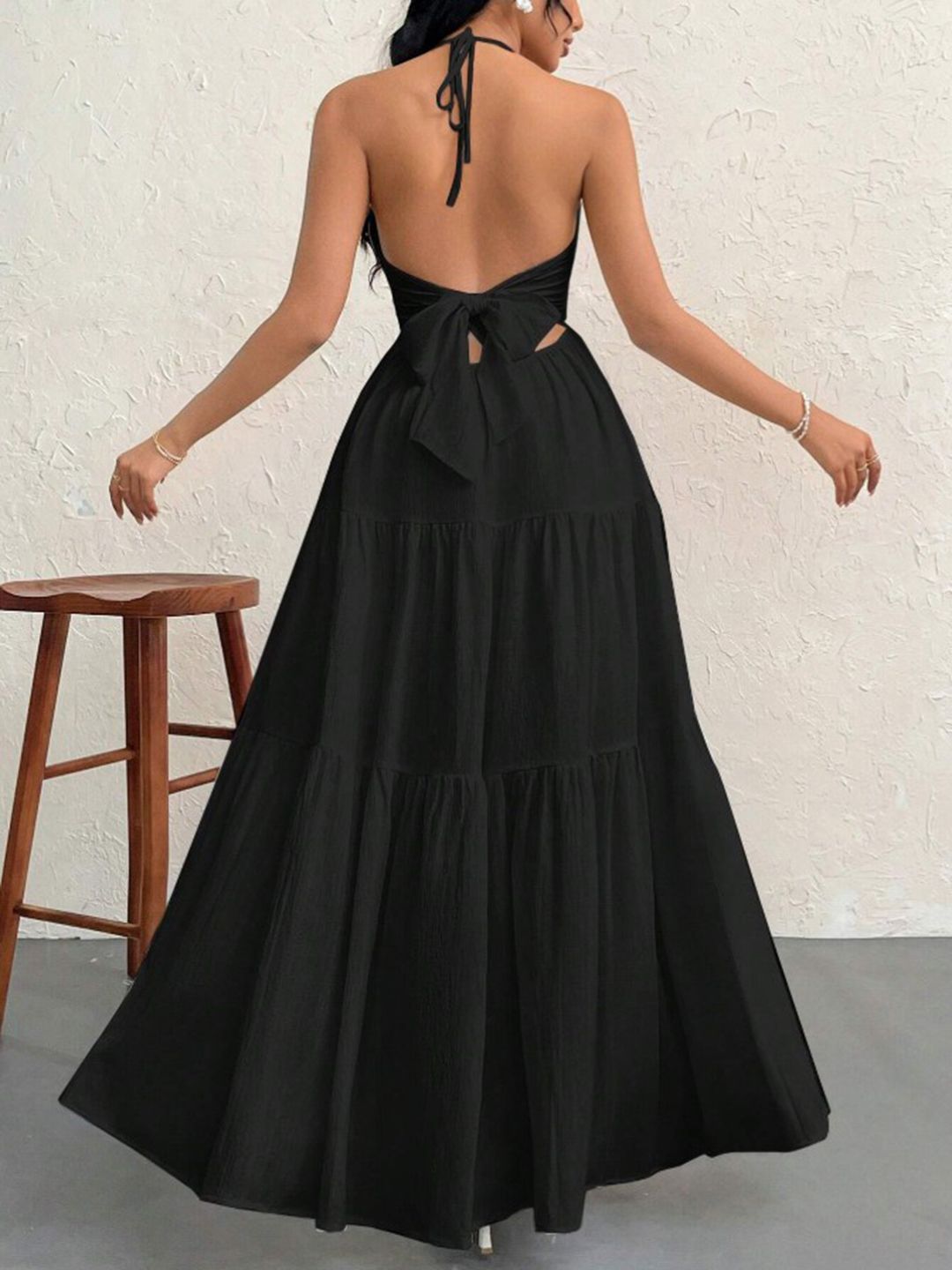 Berrylush Women Halter Neck Fit and Flare Maxi Dress