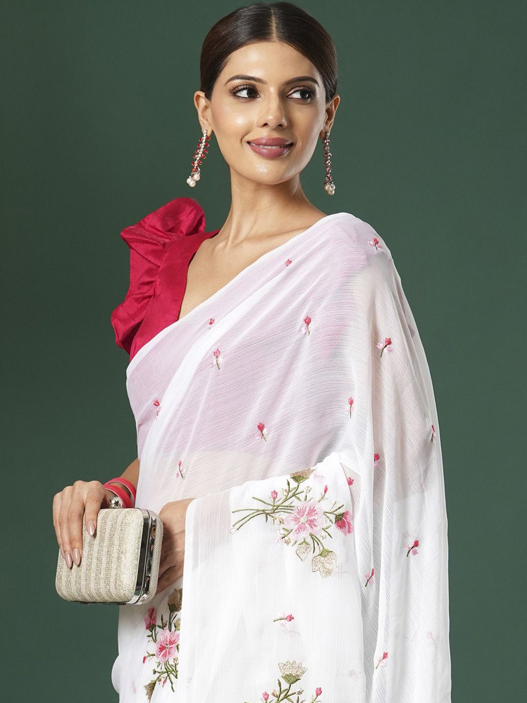 Saree mall Floral Embroidered Saree