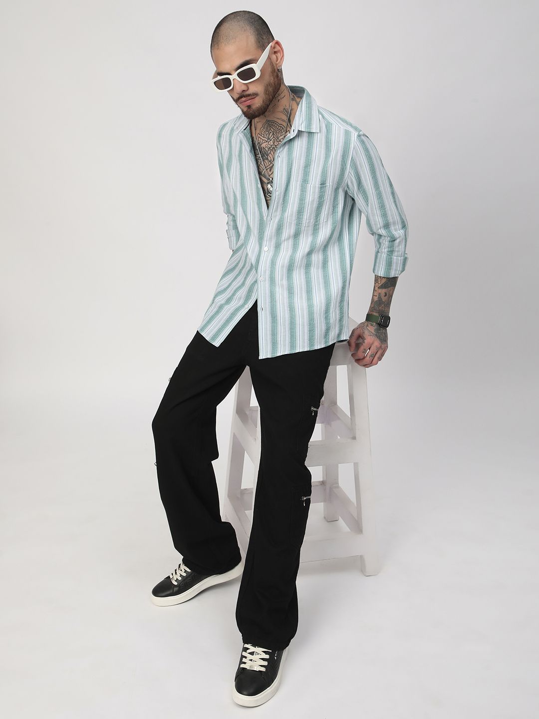 VASTRADO Men Striped Classic Slim Fit Cotton Casual Shirt