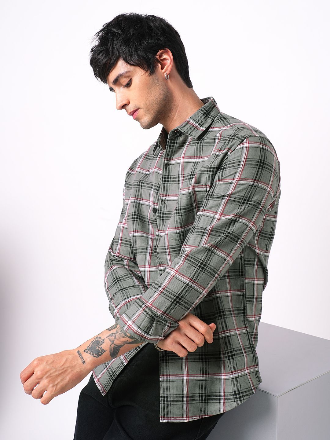 VASTRADO Classic Tartan Checked Slim Fit Pure Cotton Casual Shirt