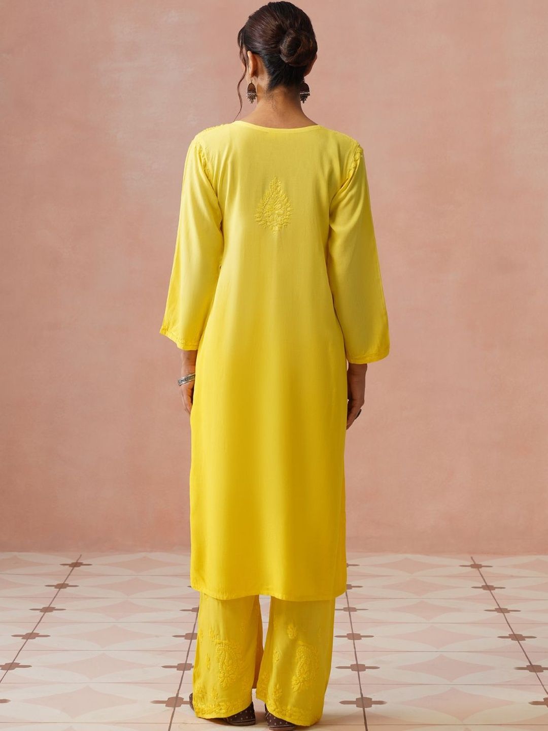 Rumah Chikankari Kurta Chikankari Biasa Wanita dengan Seluar