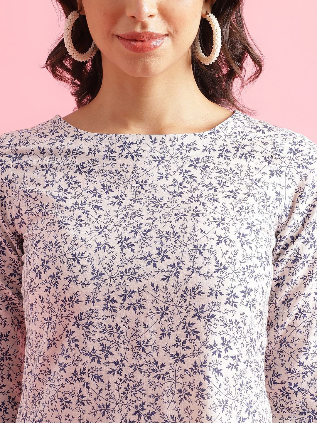 KALINI Floral Printed Round Neck Three Qaurter Sleeves Straight Kurta With Trousers