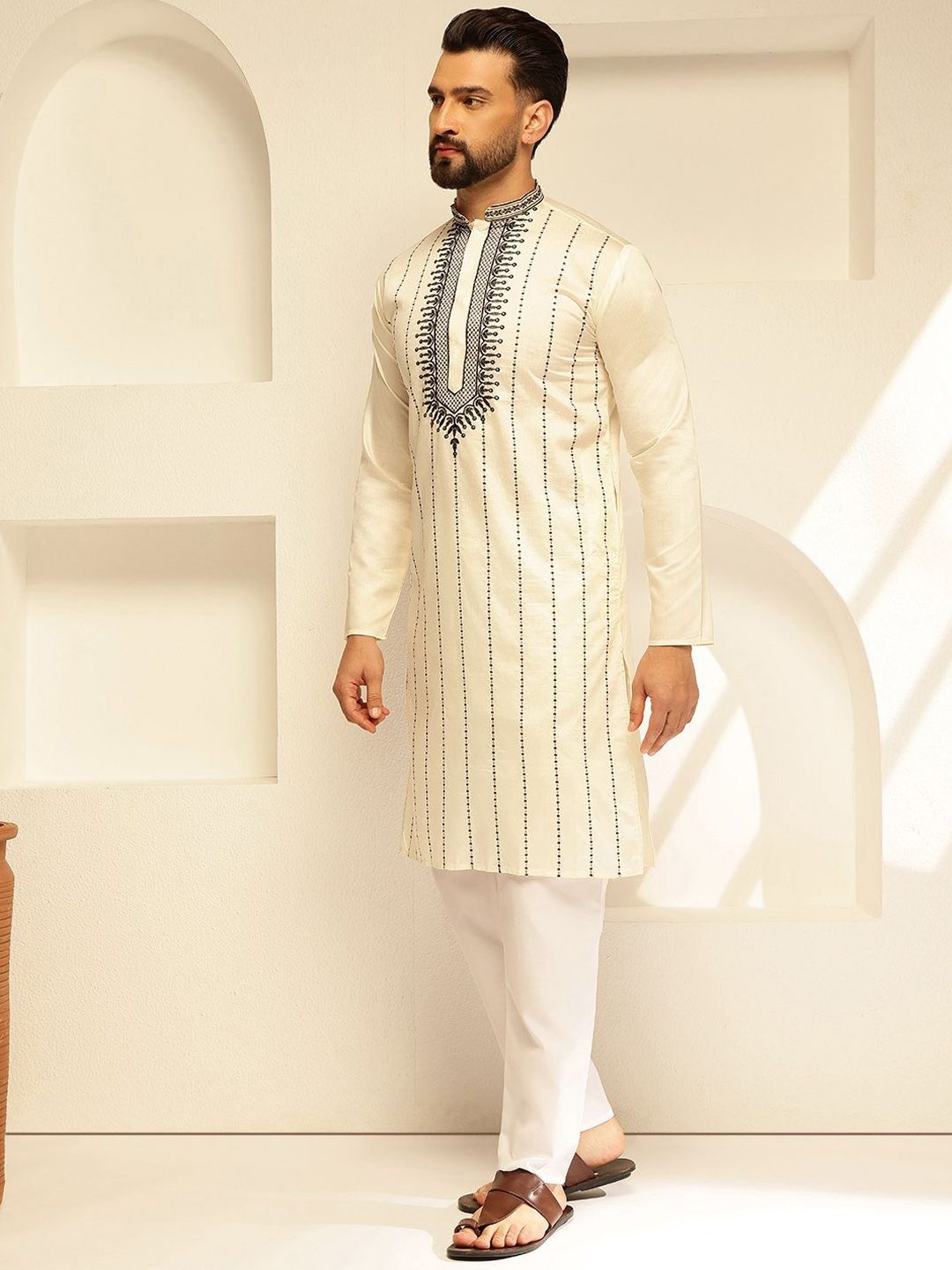 SOJANYA Benang Sulam Geometrik Kerja Kurta Lurus