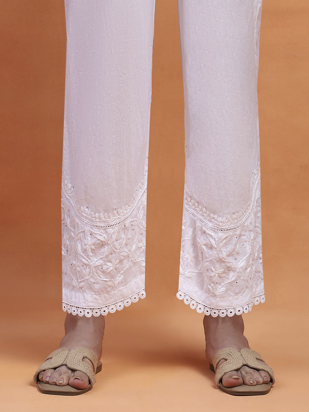Rumah Wanita Chikankari Palazzo Bersulam Chikankari Kapas Putih