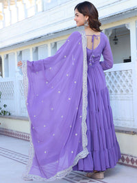 Wanita Kalini berlapis kurta dengan seluar & dengan dupatta