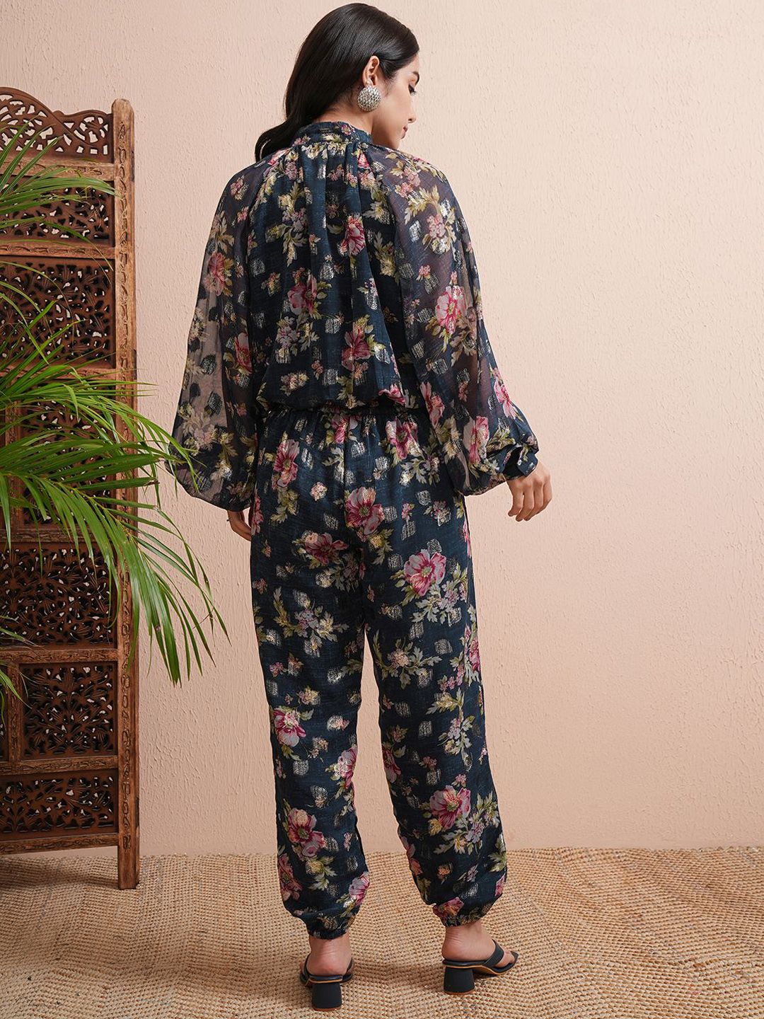 Vishudh Women Printed Top With Joggers Co-Ords