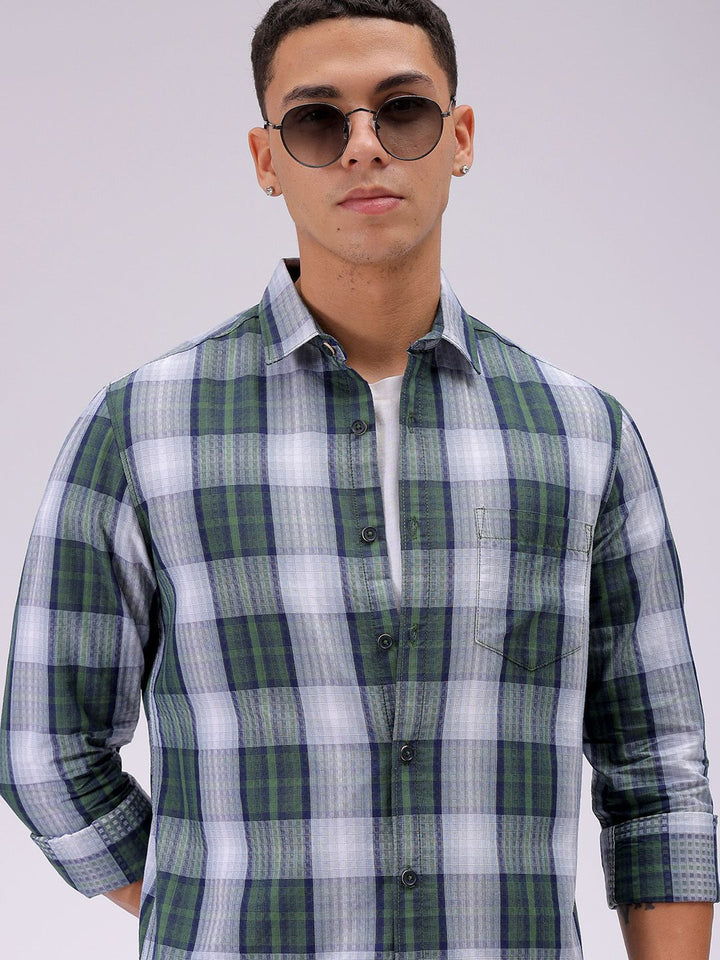 The Indian Garage Co Men Cutaway Collar Checked Cotton Slim Fit Casual Shirt