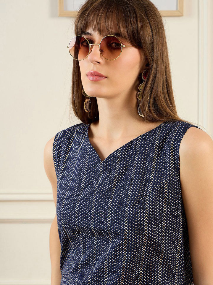 Indo Era Geometric Printed V-Neck Pure Cotton Straight Kurta With Trousers