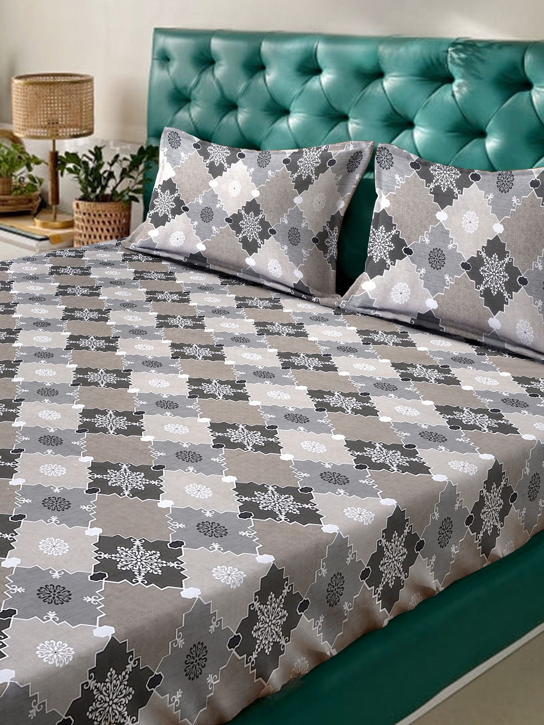 Myntra Elegant Homes Grey & Beige Geometric Pure Cotton 400TC King Bedsheet Set-2.5mX2.25m