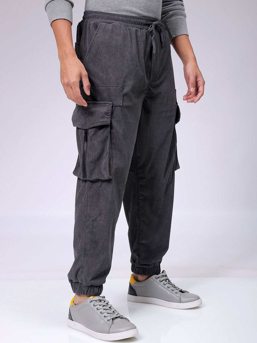 The Indian Garage Co Men Textured Loose Fit Joggers Trousers