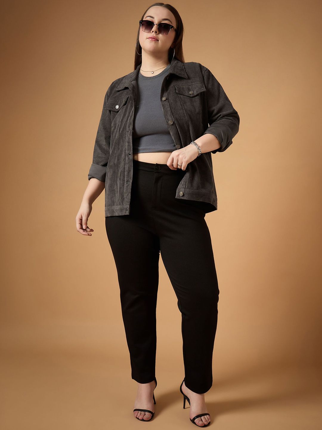 SASSAFRAS Curve Women Corduroy Tailored Jacket with Embroidered