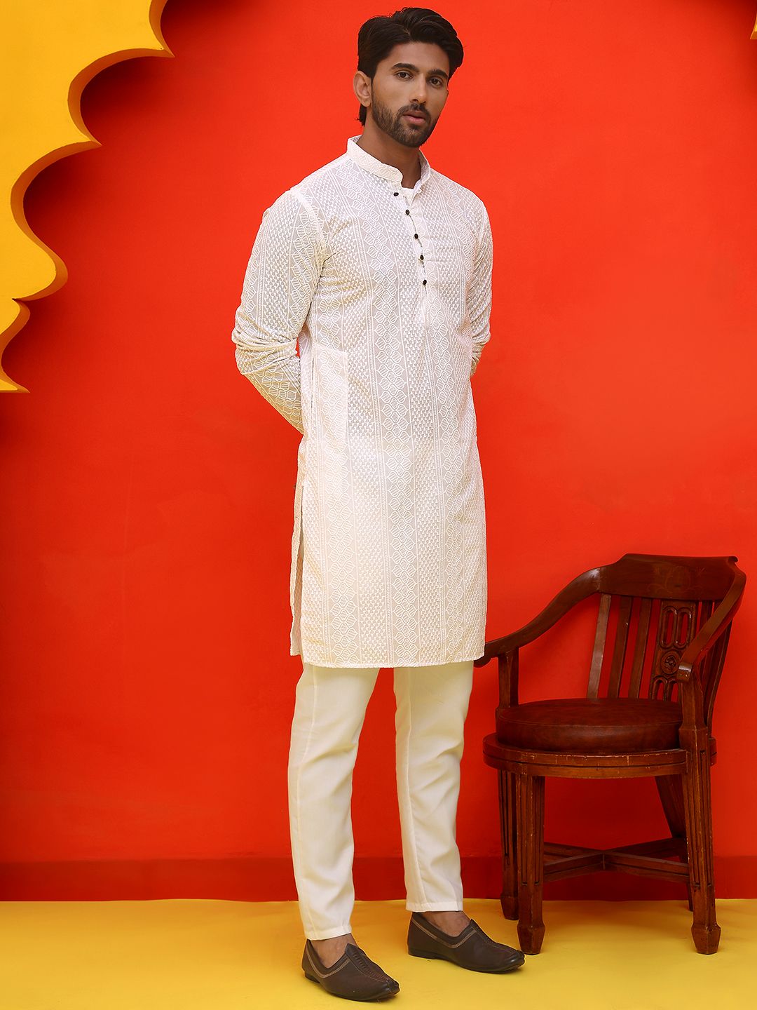 Jompers Men Embroidered Regular Chikankari Pure Cotton Kurta with Churidar