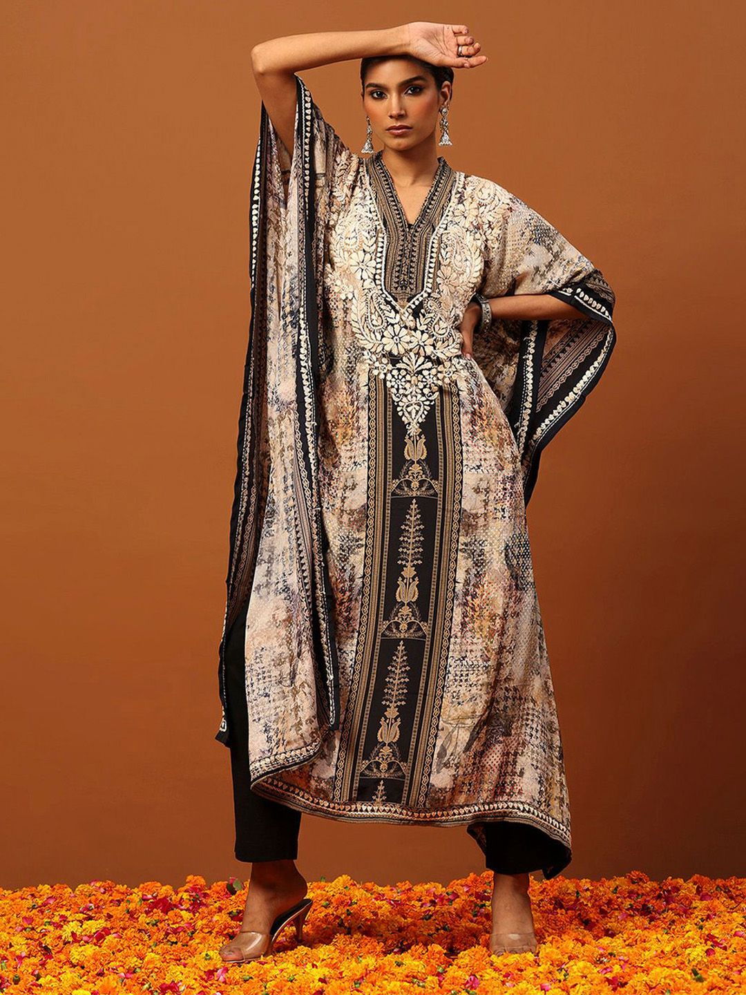 Rumah Chikankari Wanita Krep Coklat Chikankari Sulam Kurta