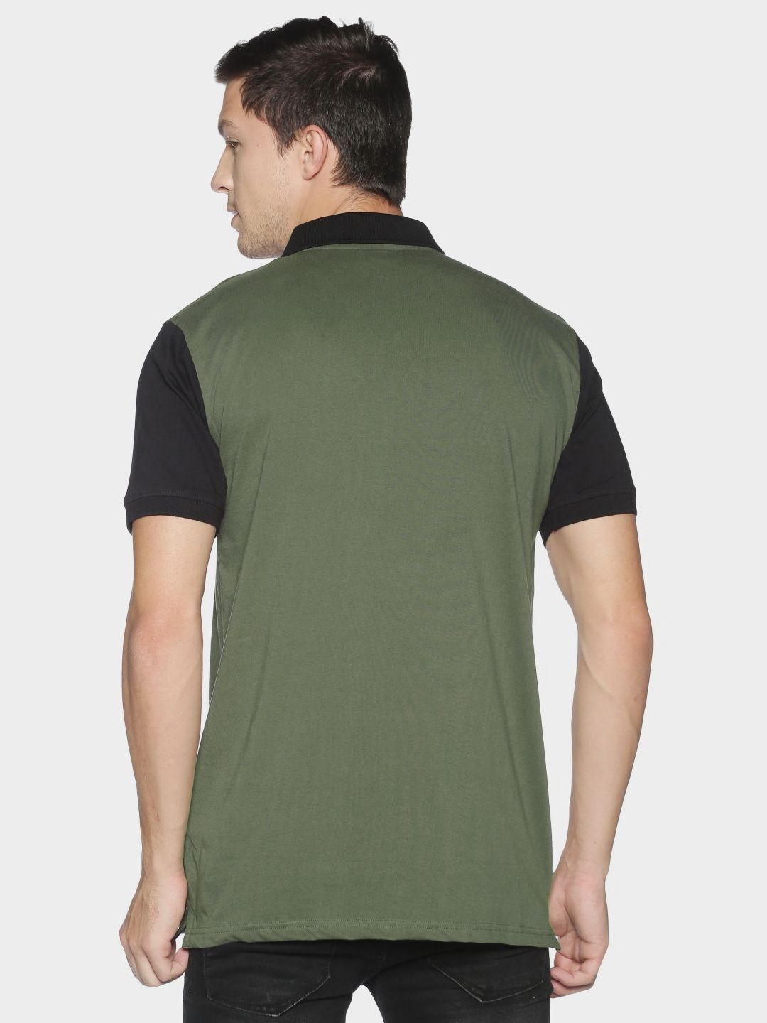 ADRO Men Colourblocked Polo Collar T-shirt