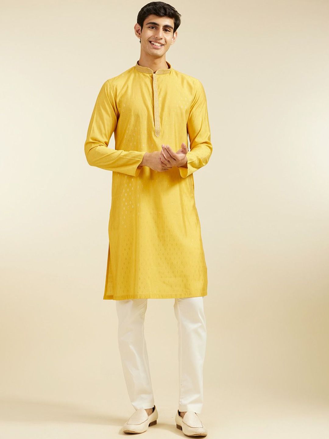 Diwas by Manyavar Geometric Woven Design Mandarin Collar Straight Kurta