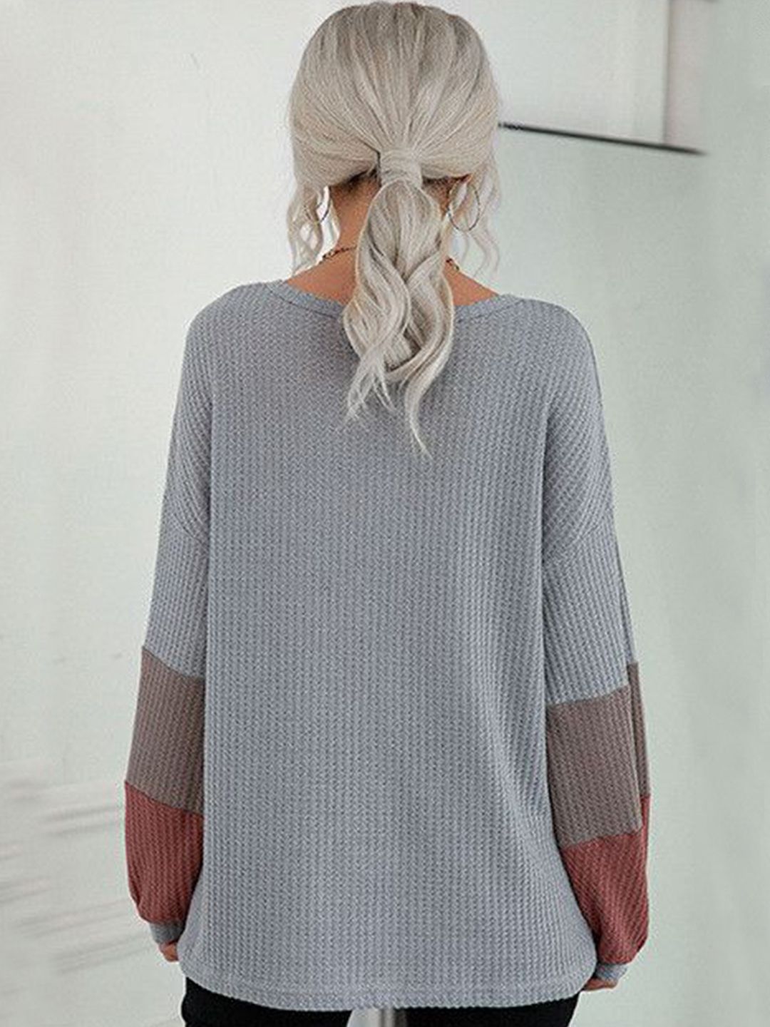 DressBerry Women V-Neck Colourblocked Long Sleeves Top