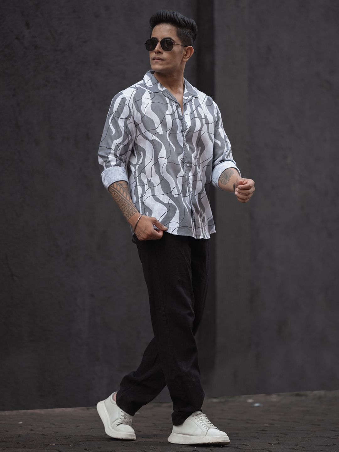 Powerlook Men Spread Collar Abstract Printed Regular Fit Casual Shirt