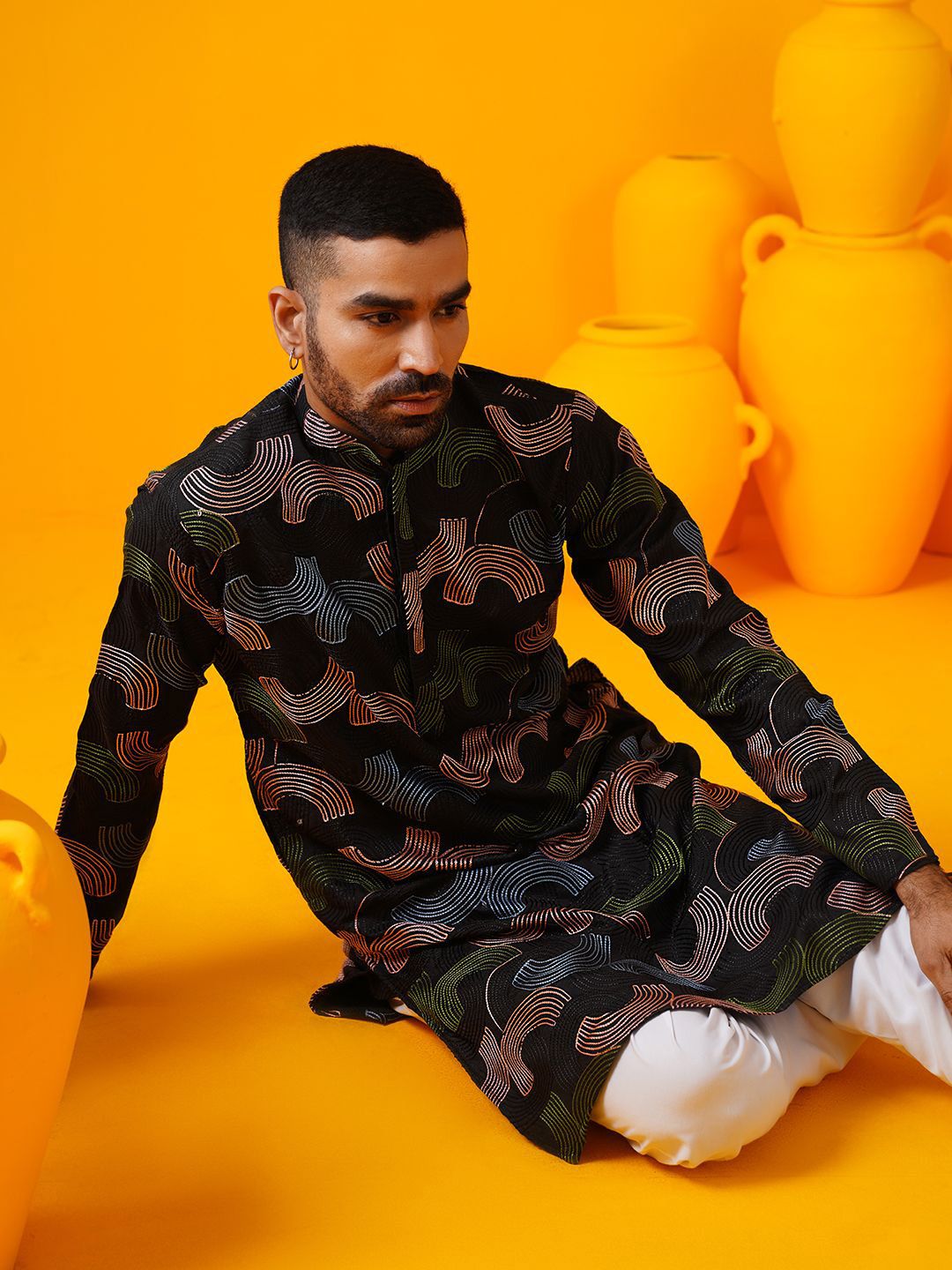 SOJANYA Benang Kolar Mandarin Bersulam Geometrik Bekerja Kurta Lurus