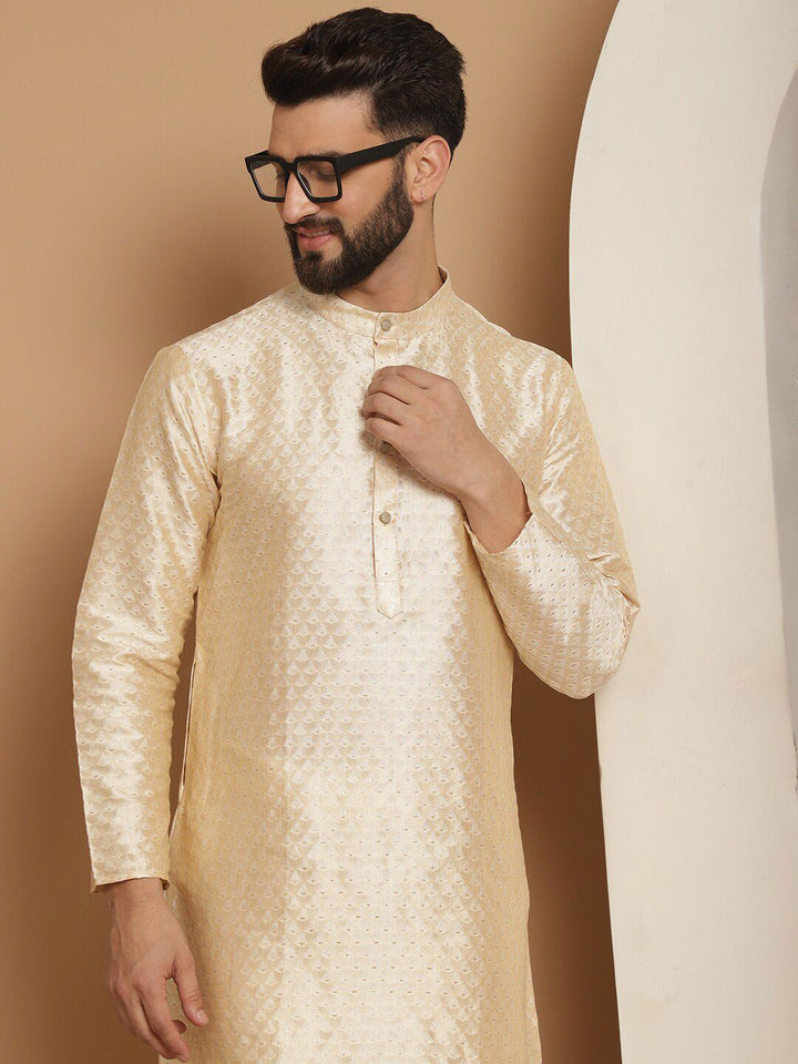 Motif Etnik Anouk Tenunan Rekaan Jalur Kolar Kurta Lurus dengan Churidar