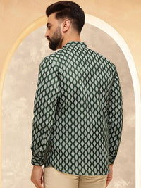 Kurta Pendek Kolar Jalur Bercetak Motif Etnik Hijau Anouk