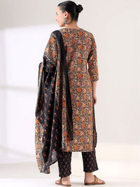 Motif Etnik Wanita Mamicha Bercetak Benang Biasa Kurta Kerja dengan Seluar & Dengan Dupatta