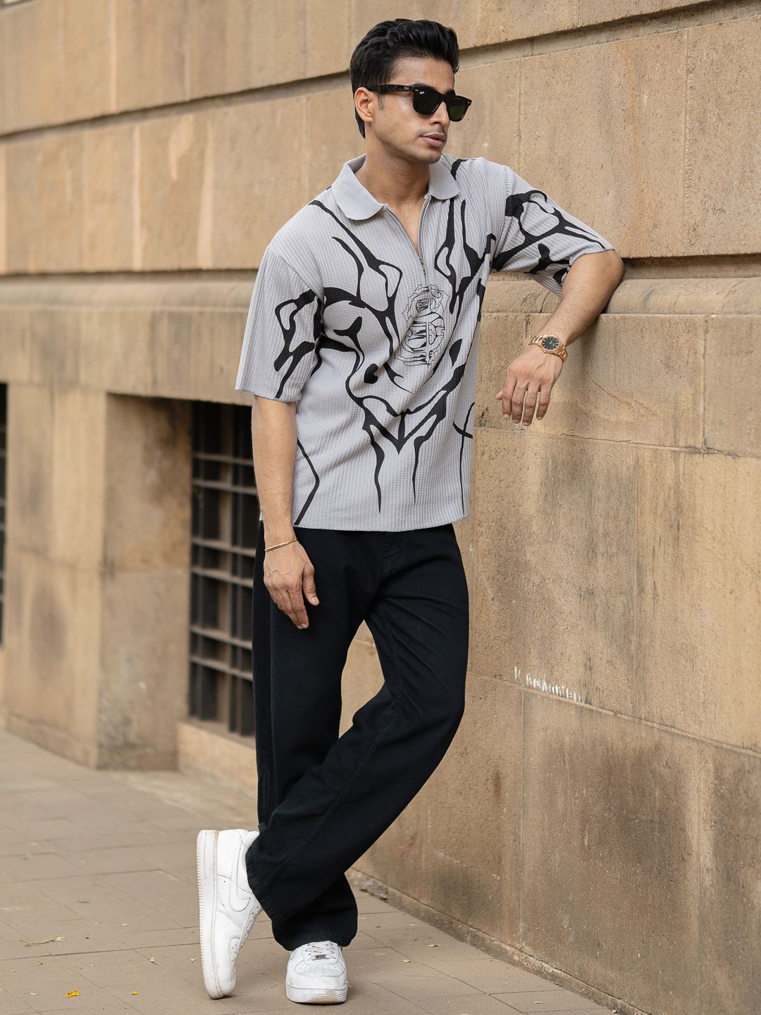 Powerlook Abstract Printed Polo Collar Drop-Shoulder Sleeves T-shirt