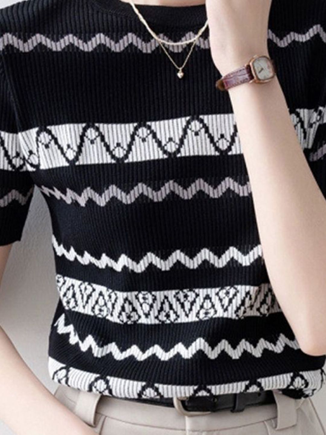 DressBerry Geometric Print Chiffon Top