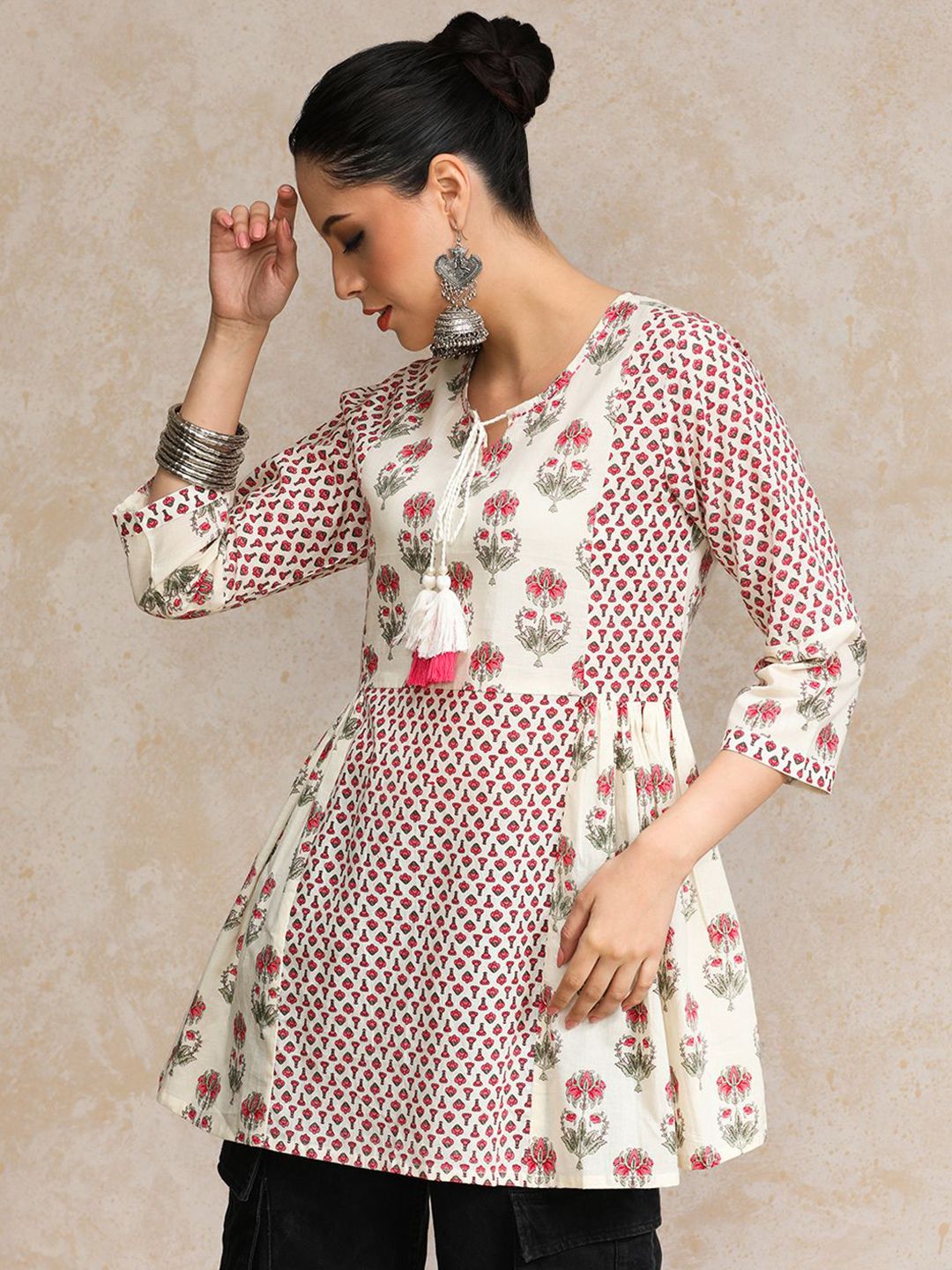 Varanga Floral Printed Thread Work Pure Cotton Thread Work Panelled Kurti