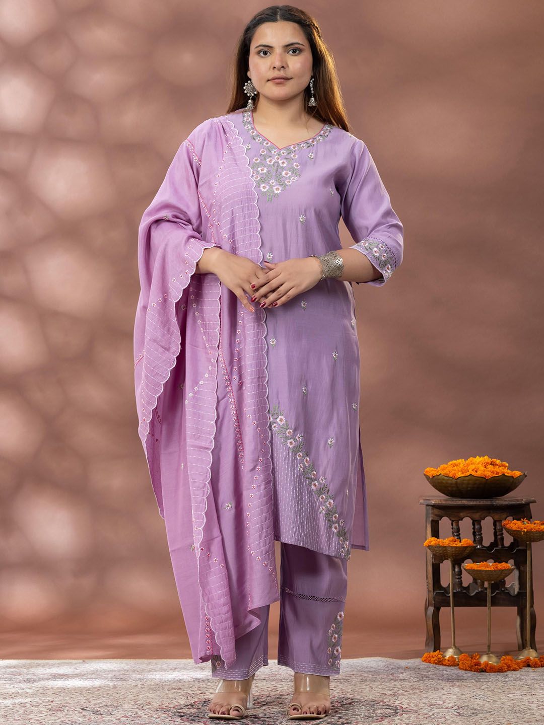 Kurta Sulam Bunga Mamicha Dengan Palazzos & Dupatta