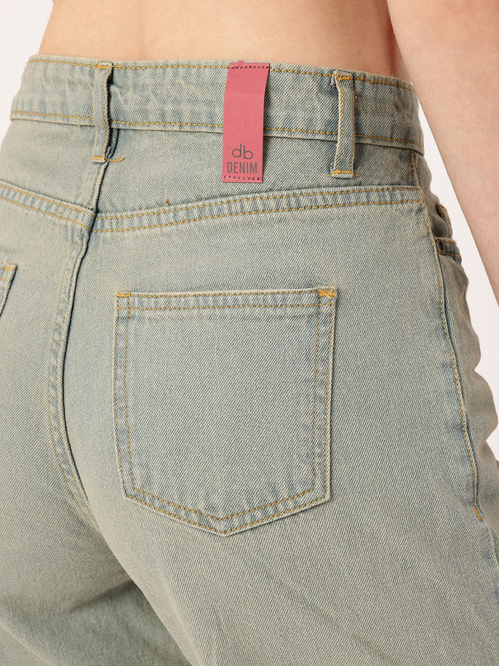 DressBerry Women Grunge Touch Slouchy Fit Mildly Distressed Light Fade Frayed Jeans