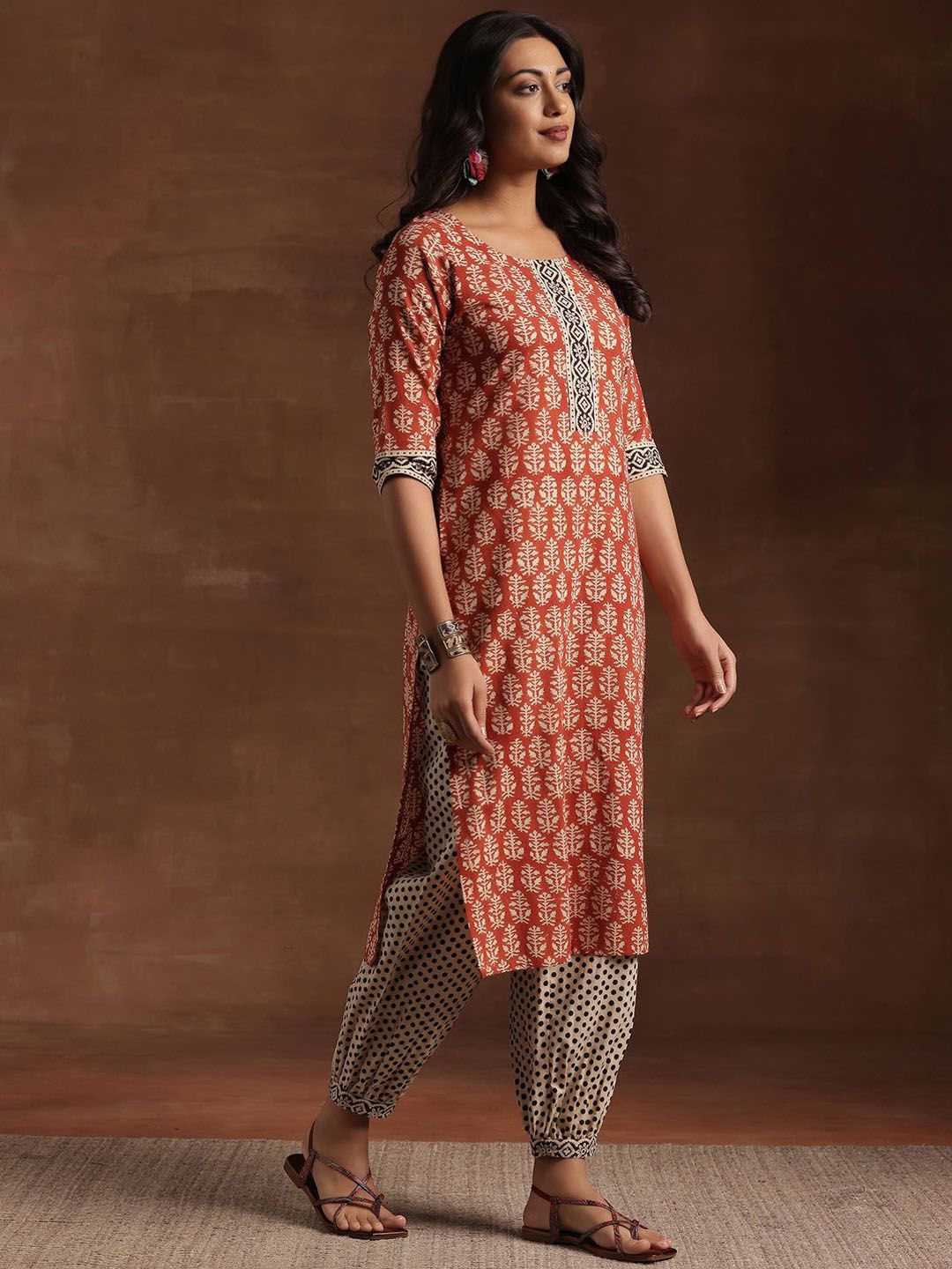 Libas Floral Printed Straight Kurta With Salwar And Dupatta