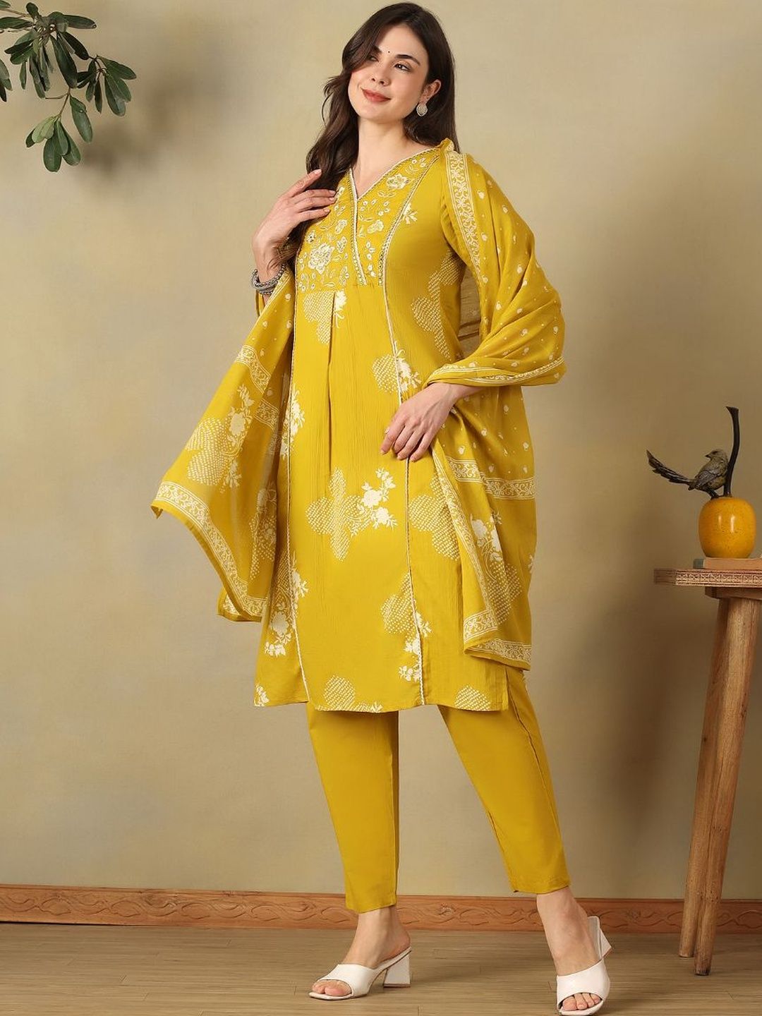 Mamicha Wanita Bercetak Bunga Benang Biasa Bekerja Kapas Tulen Kurta dengan Seluar & Dengan Dupatta