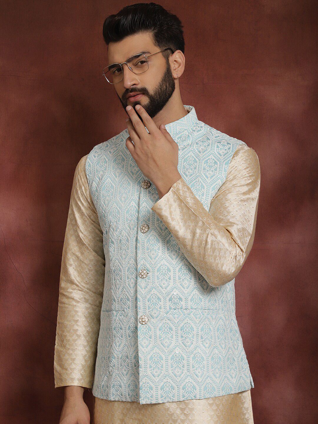 Anouk Ethnic motifs embroidered Mandarin Collar Long Sleeves Kurta Set