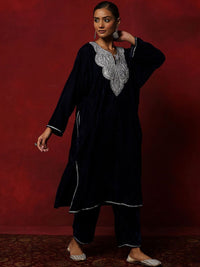 House of Chikankari Women Navy Blue Velvet Tilla Embroidered Kurta Set