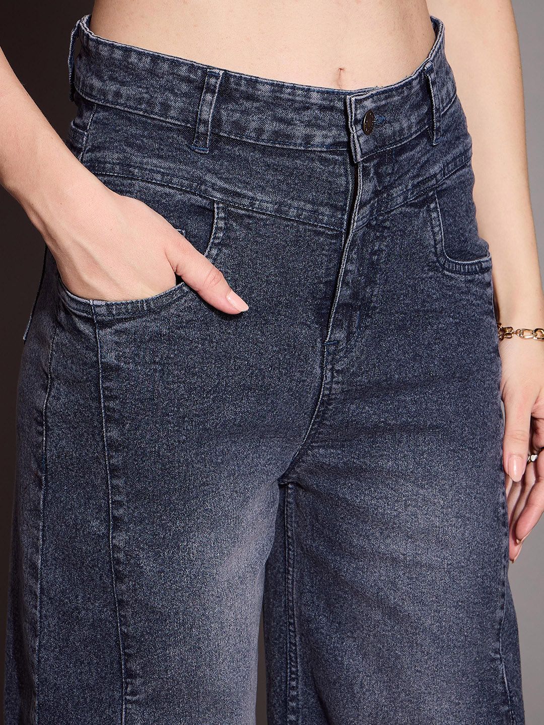 SASSAFRAS BASICS Women Comfort Flared High-Rise Light Fade Stretchable Jeans