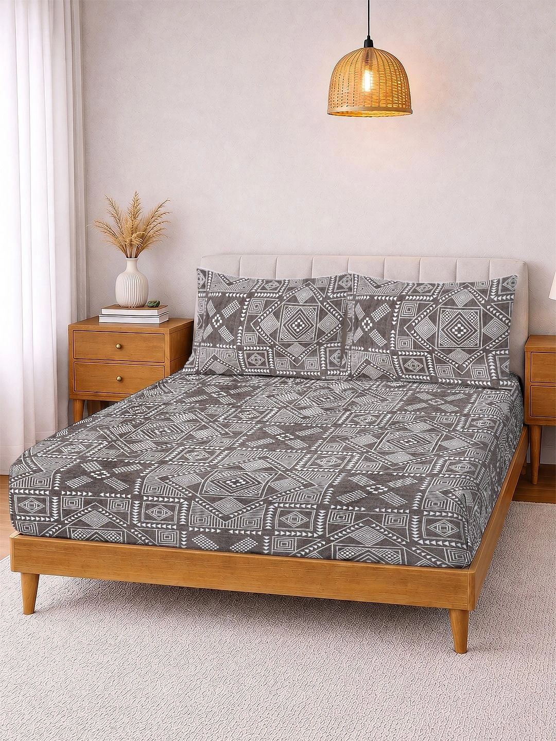 Myntra Elegant Homes Brown & Grey Geometric 300 TC King Bedsheet with 2 Pillow Covers