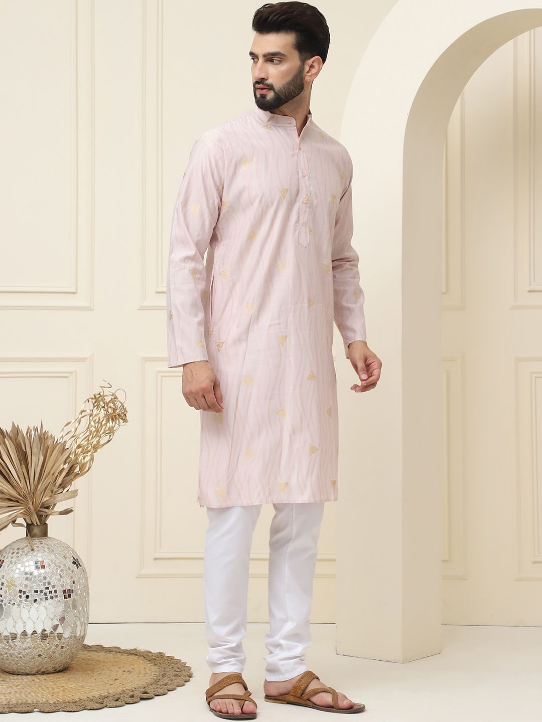 SOJANYA Geometric Woven Design Regular Jacqard Cotton Silk Silk Kurta With Pyjama