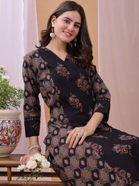 KALINI Women Printed Regular Pure Cotton Kurta with Trousers